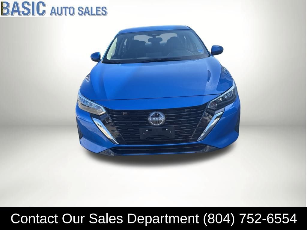 Used 2025 Nissan Sentra SV image 3