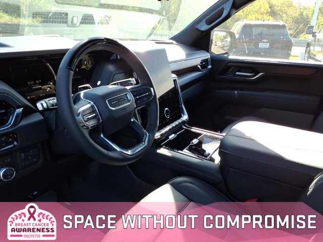 New 2026 GMC Yukon Denali w/ Denali Reserve Package AWD/4WD image 3