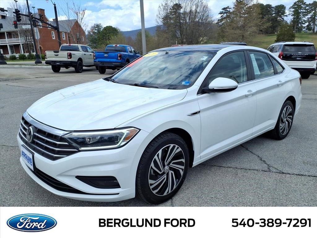 Used 2021 Volkswagen Jetta SEL Premium FWD image 9