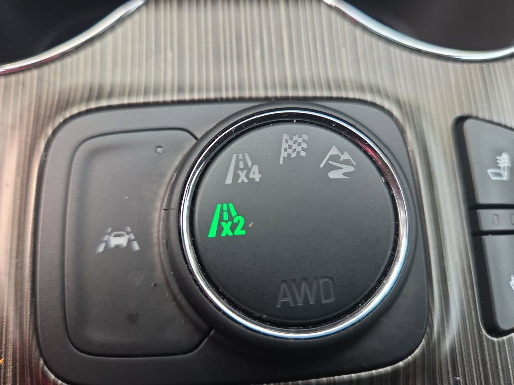 Certified 2023 GMC Acadia SLT w/ Trailering Package image 22