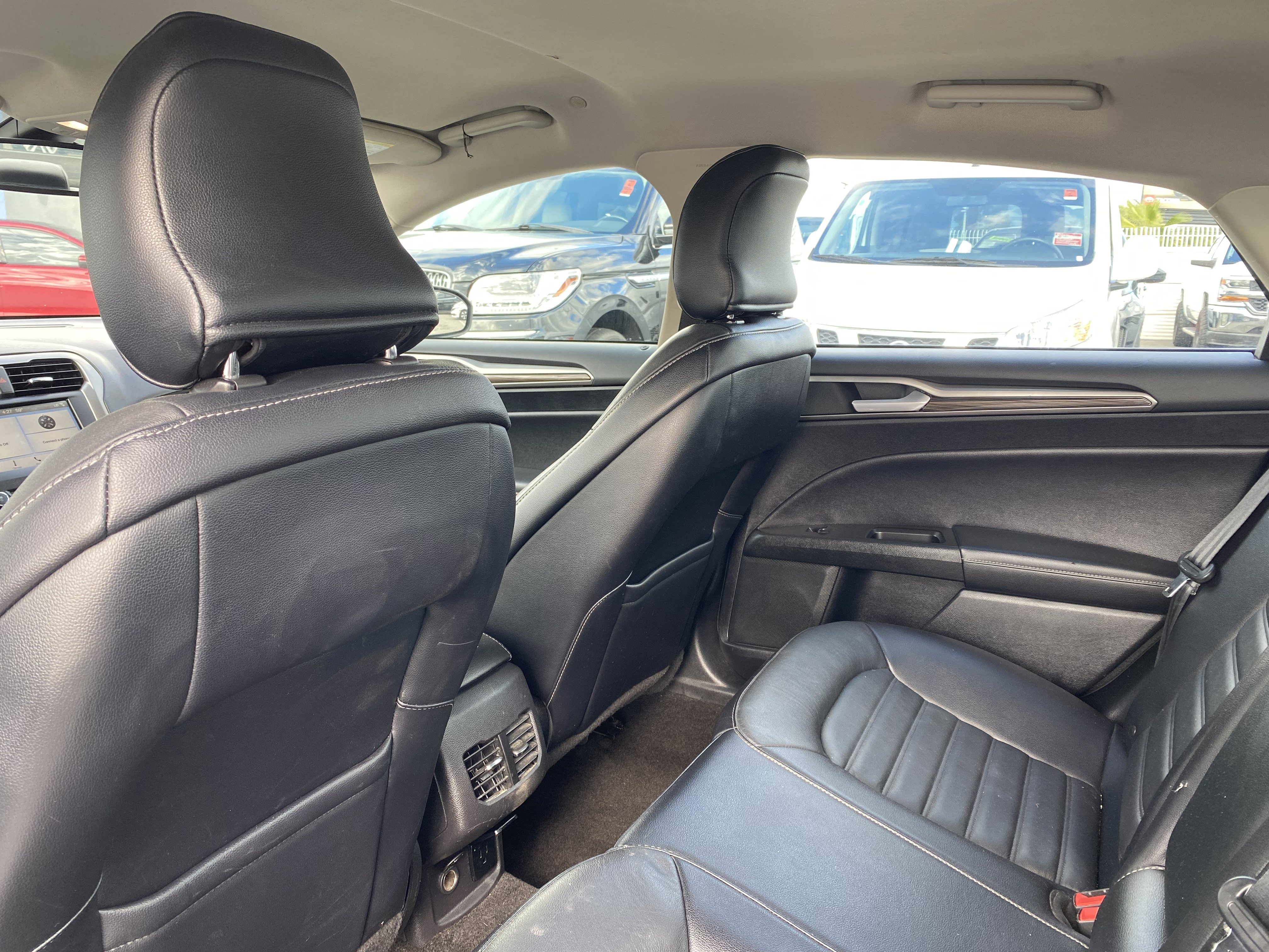 Used 2018 Ford Fusion SE w/ Equipment Group 602A image 20