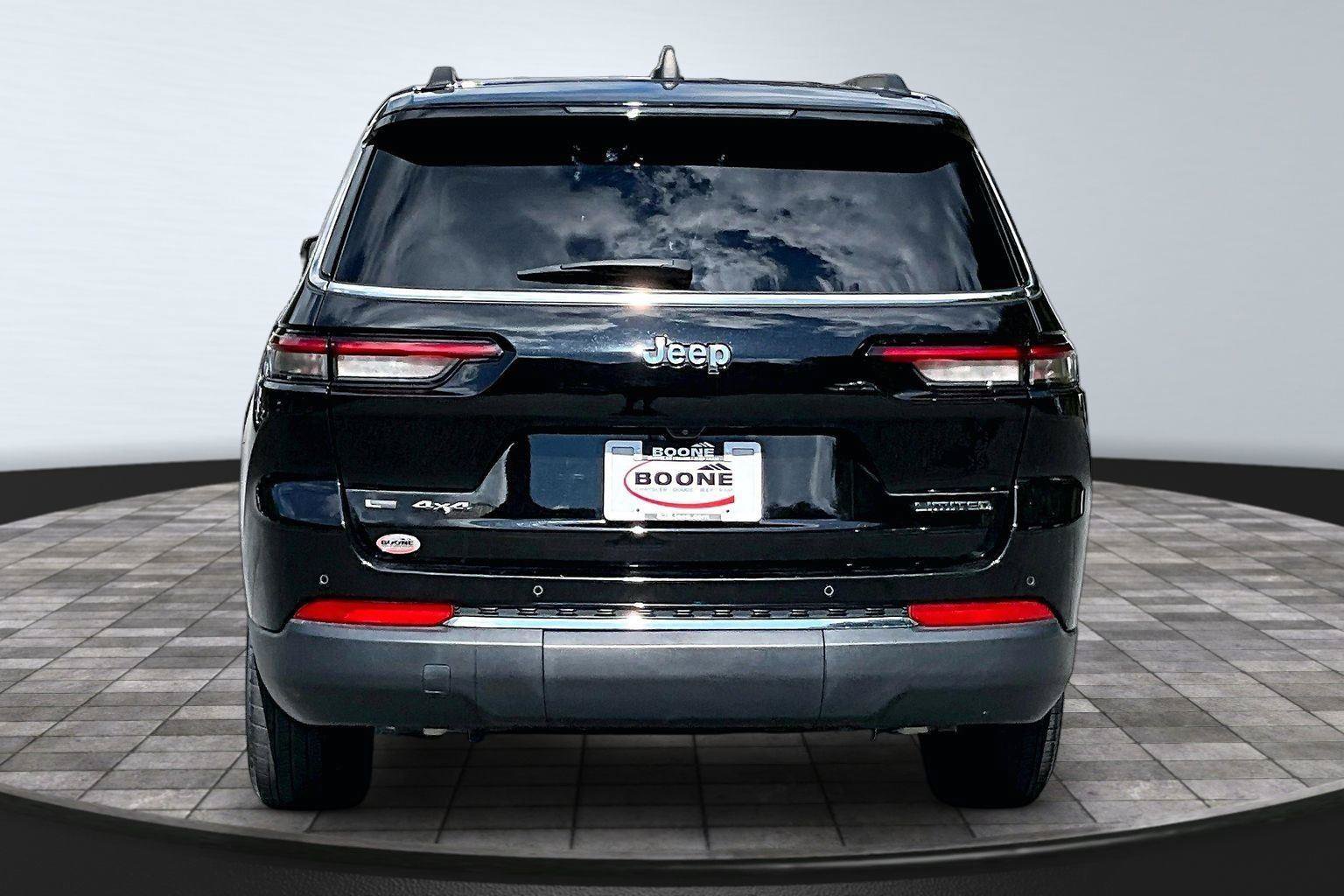 Used 2021 Jeep Grand Cherokee L Limited AWD/4WD image 4