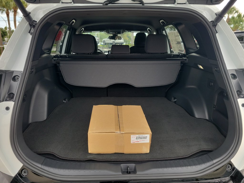 New 2026 Toyota RAV4 SE w/ Convenience Package AWD/4WD image 29