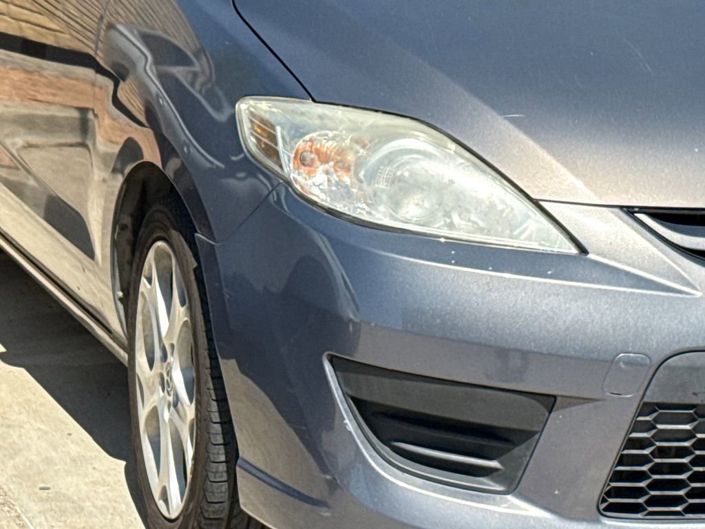 Used 2010 MAZDA MAZDA5 Sport image 4