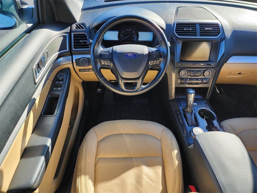 Used 2017 Ford Explorer XLT w/ Equipment Group 202A image 28