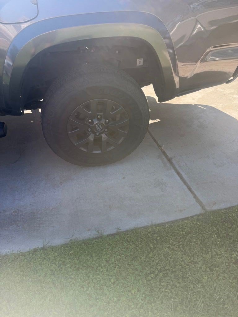 Certified 2020 Toyota Tacoma SR5 RWD image 7
