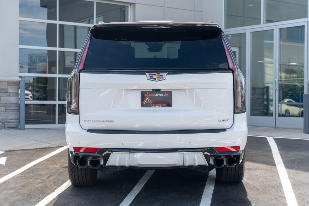 Used 2023 Cadillac Escalade V AWD/4WD image 16
