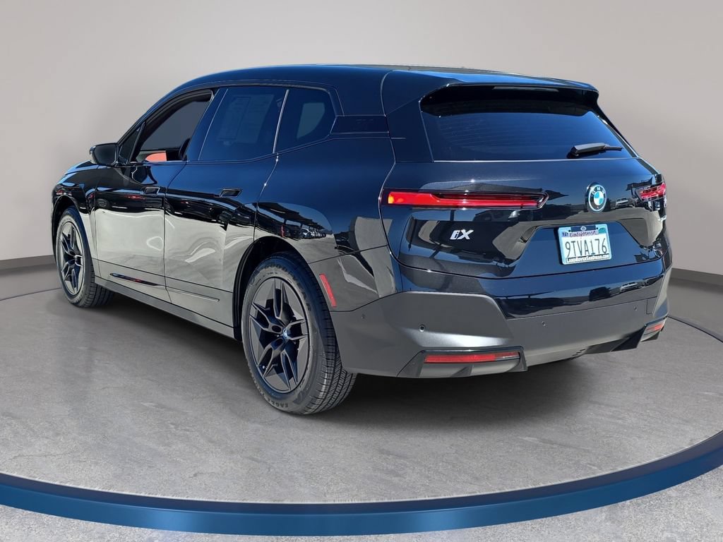 Used 2025 BMW iX xDrive50 w/ Convenience Package AWD/4WD image 8
