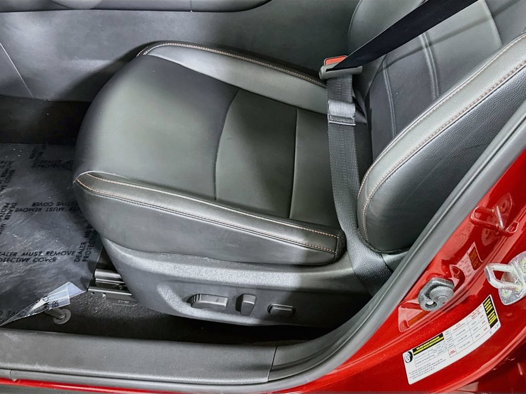 Certified 2025 Nissan Sentra SR w/ SR Premium Package FWD image 25