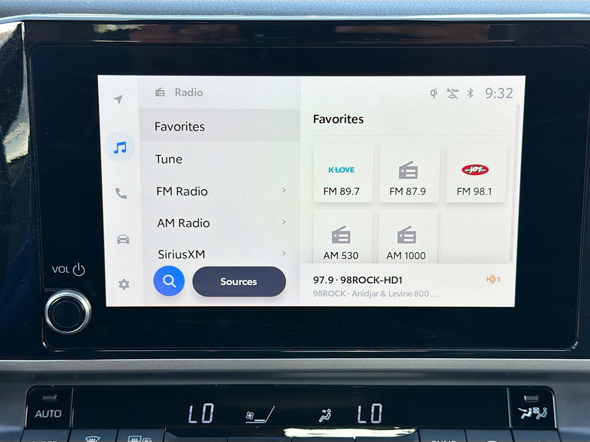 Used 2025 Toyota Camry SE image 29