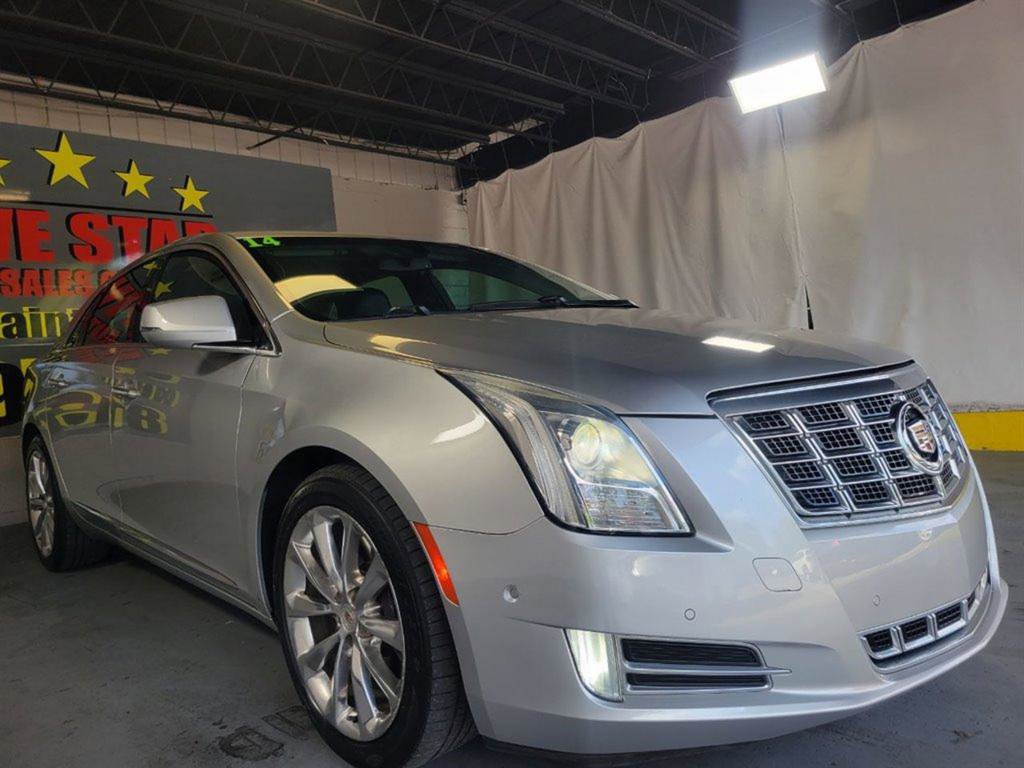 Used 2014 Cadillac XTS Luxury image 2