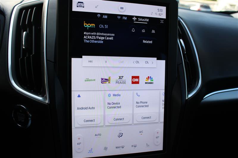 Used 2022 Ford Edge Titanium w/ Equipment Group 301A image 25