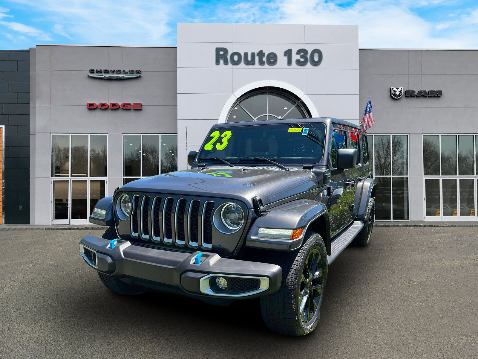 Used 2023 Jeep Wrangler Unlimited Sahara w/ Cold Weather Group AWD/4WD image 3