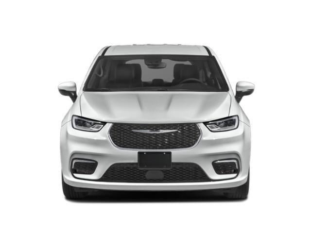 Used 2024 Chrysler Pacifica Touring-L FWD image 4