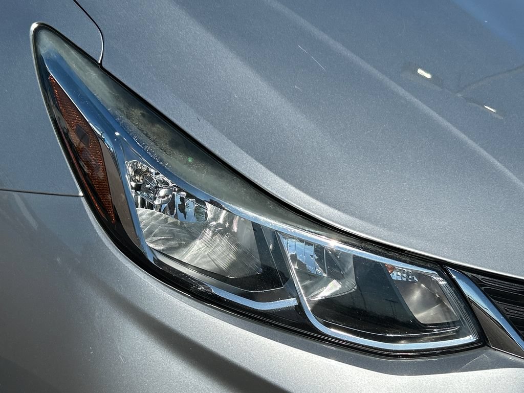 Used 2018 Chevrolet Cruze LS FWD image 19
