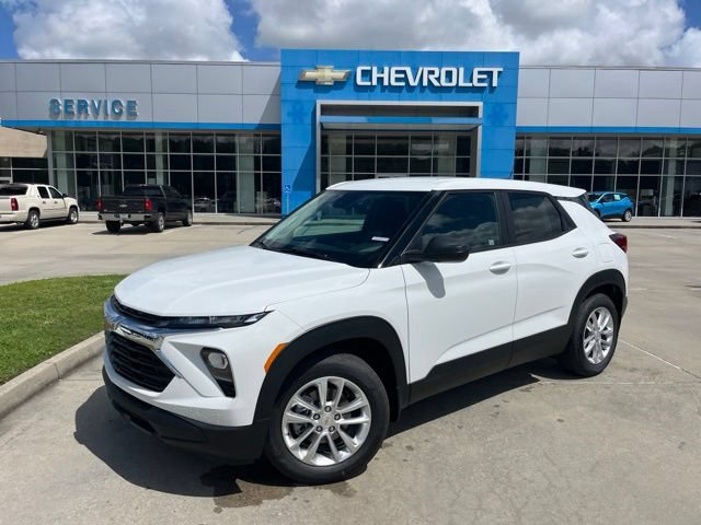 New 2026 Chevrolet TrailBlazer LS w/ LS Convenience Package FWD image 2