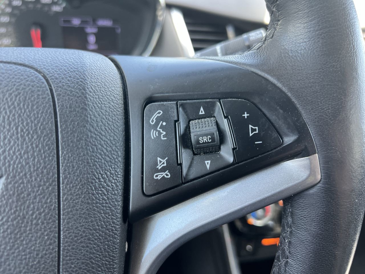 Used 2020 Chevrolet Trax Premier image 20