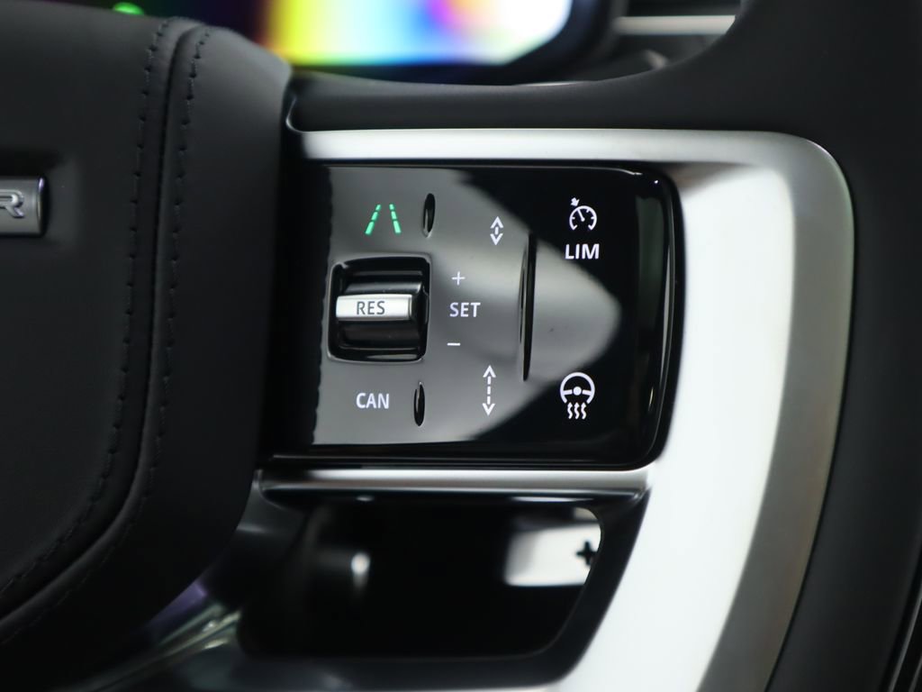New 2025 Land Rover Range Rover SE image 12