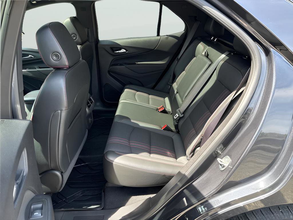 Used 2023 Chevrolet Equinox RS AWD/4WD image 9