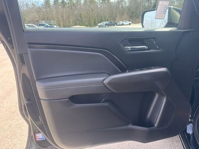 Used 2024 Chevrolet Colorado LT image 9