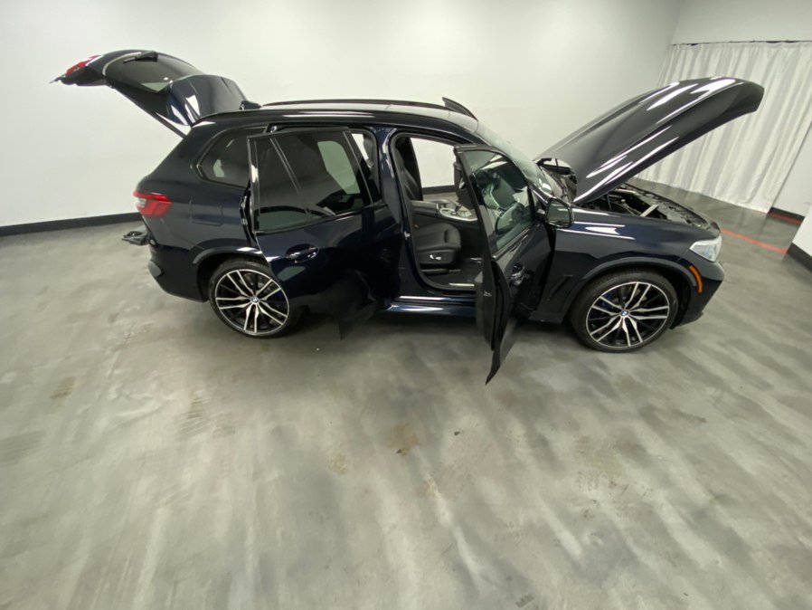 Used 2019 BMW X5 xDrive50i w/ M Sport Package AWD/4WD image 54