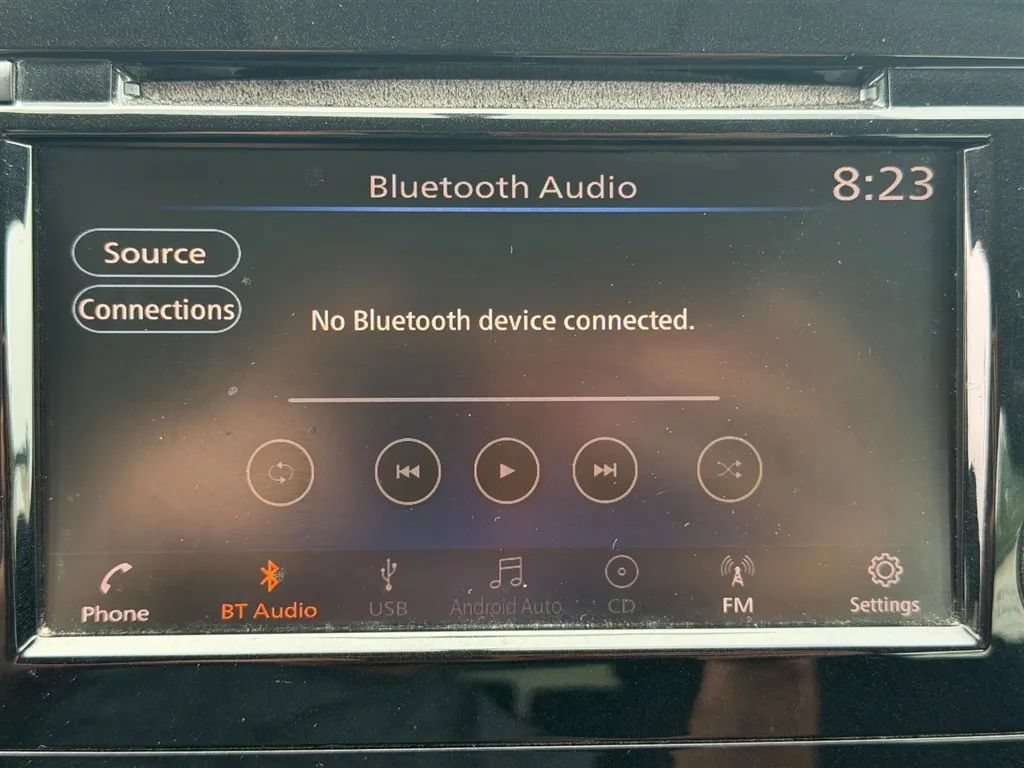 Used 2018 Nissan Rogue S FWD image 15