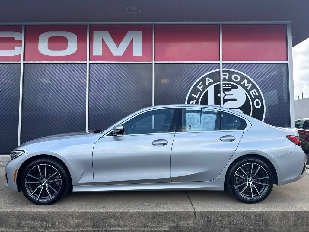 Used 2019 BMW 330i xDrive Sedan w/ Driving Assistance Package AWD/4WD image 15