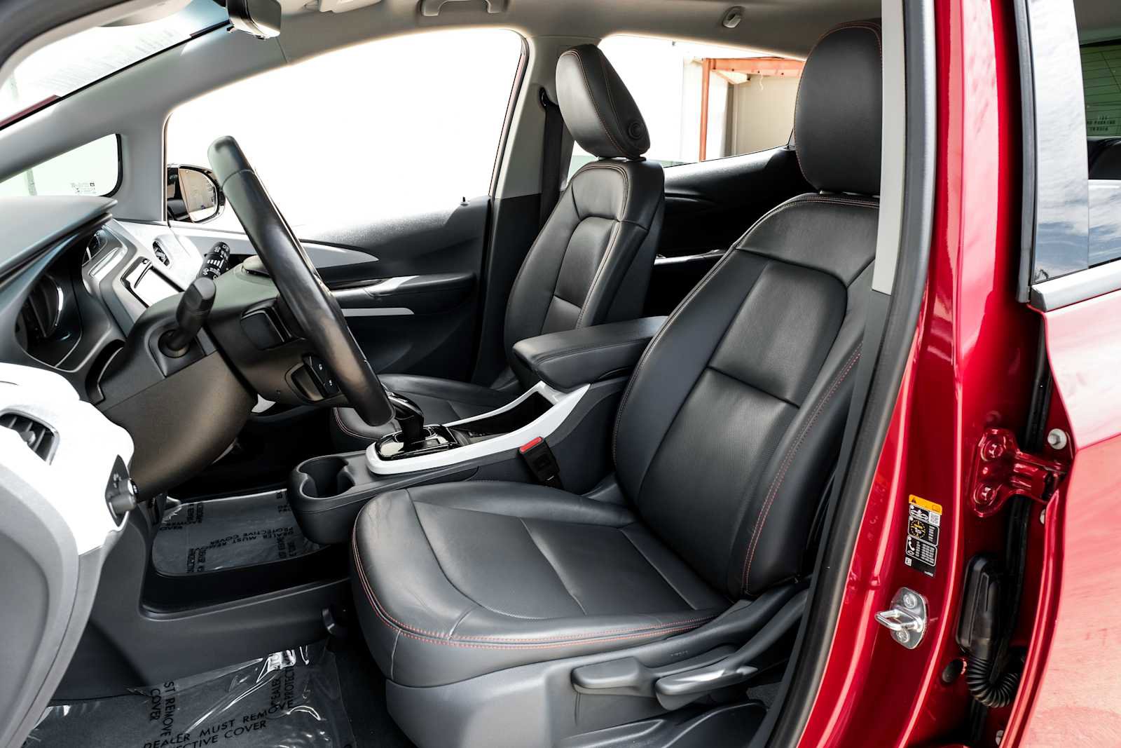 Used 2020 Chevrolet Bolt Premier w/ Infotainment Package image 31