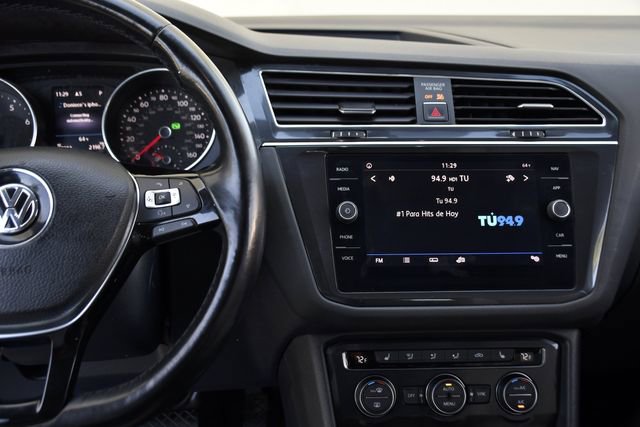 Used 2018 Volkswagen Tiguan SEL image 11