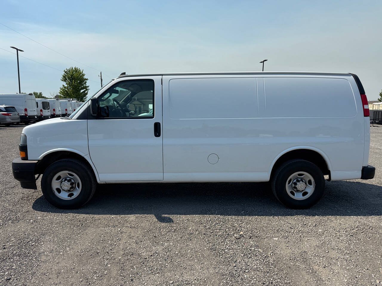 Used 2021 Chevrolet Express 2500 RWD image 6