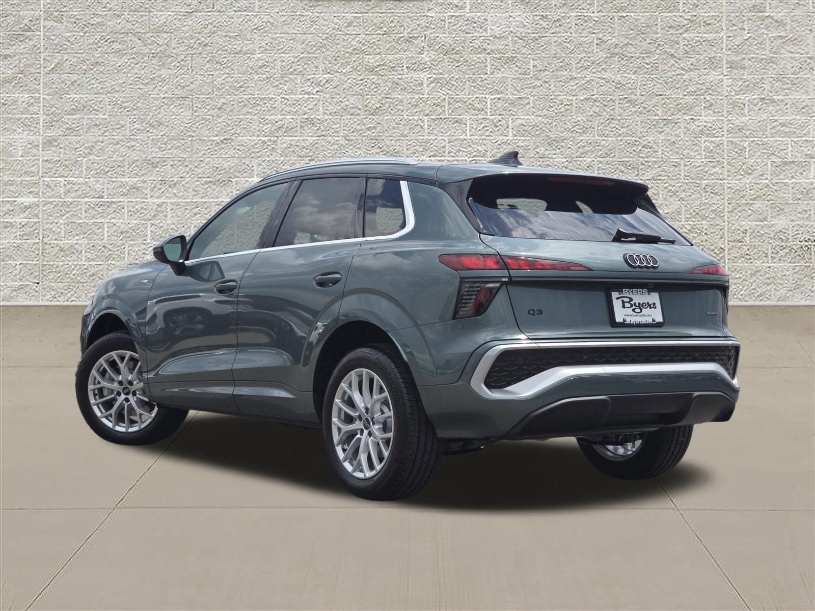 New 2026 Audi Q3 quattro 2.0T AWD/4WD image 5