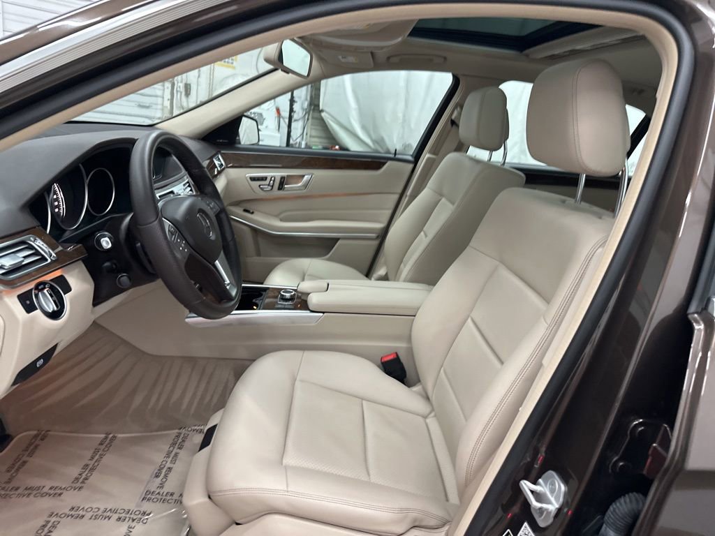 Used 2016 Mercedes-Benz E 250 Sedan image 21
