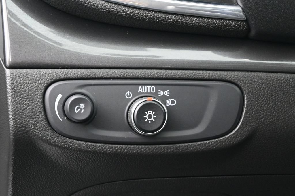 Used 2019 Buick Encore Preferred w/ Safety Package FWD image 16