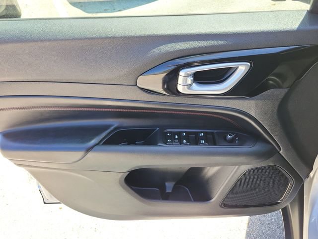 Used 2024 Jeep Compass Trailhawk AWD/4WD image 16