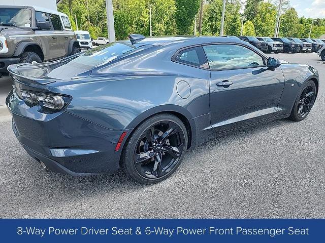 Used 2020 Chevrolet Camaro LT w/ RS Package image 6