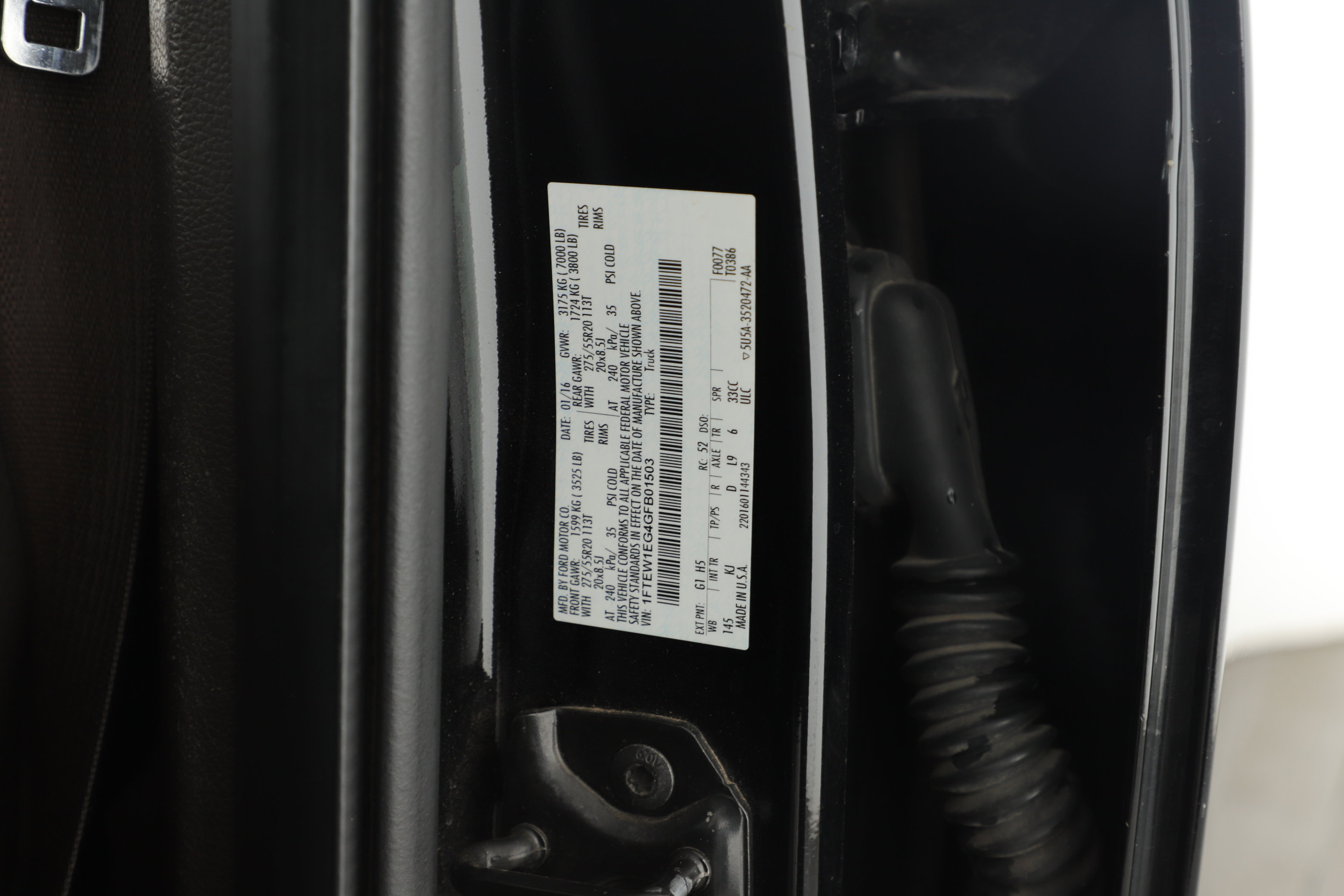 Used 2016 Ford F150 King Ranch w/ Equipment Group 601A Luxury AWD/4WD image 8