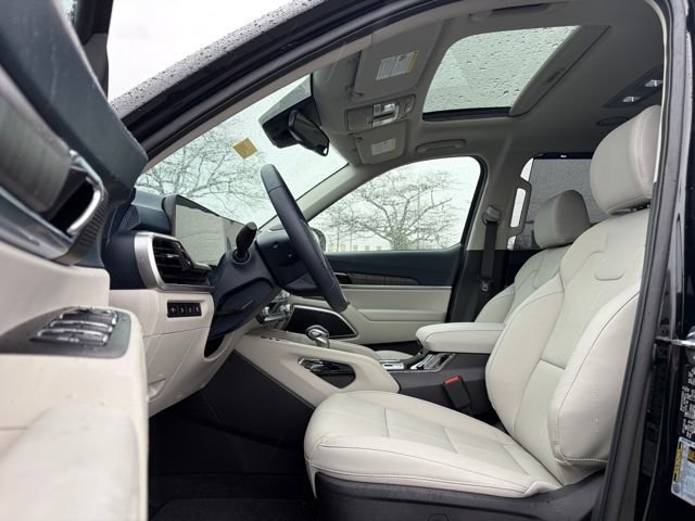 Certified 2025 Kia Telluride EX image 4
