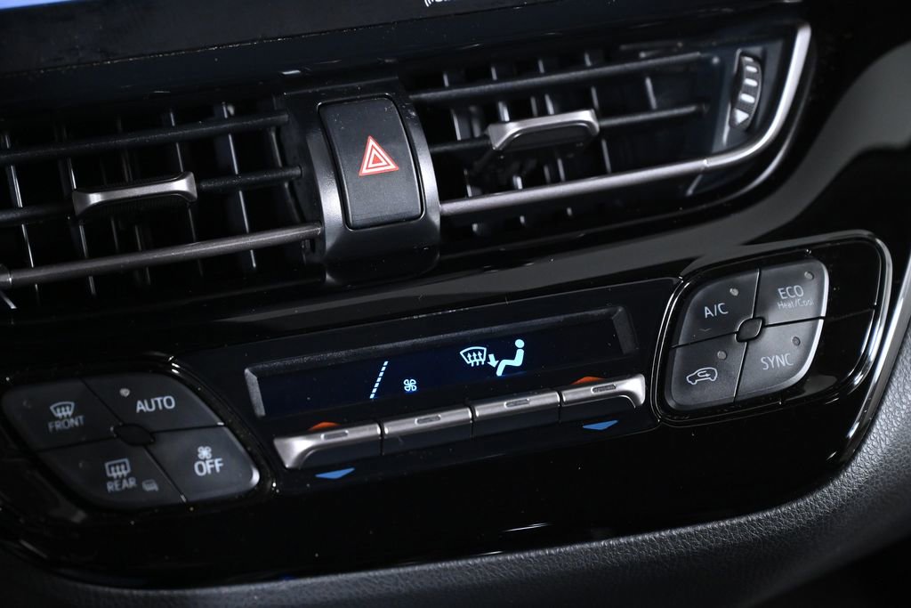 Used 2020 Toyota C-HR LE image 19