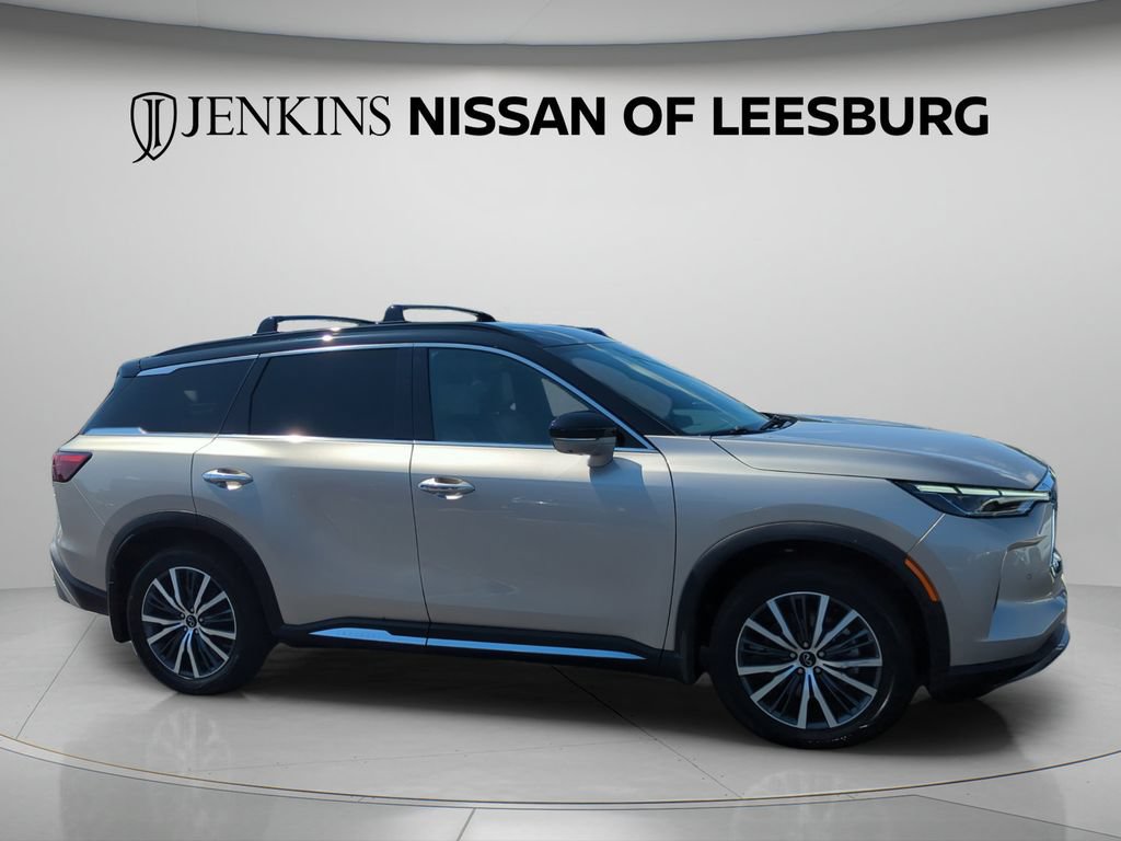 Used 2023 INFINITI QX60 Autograph w/ Cargo Package AWD/4WD image 2