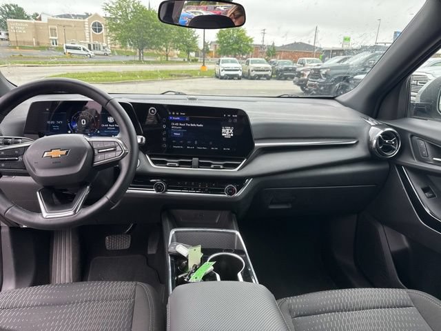 Certified 2025 Chevrolet Equinox LT FWD image 29