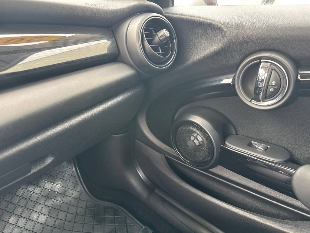 Used 2019 MINI Cooper S FWD image 25