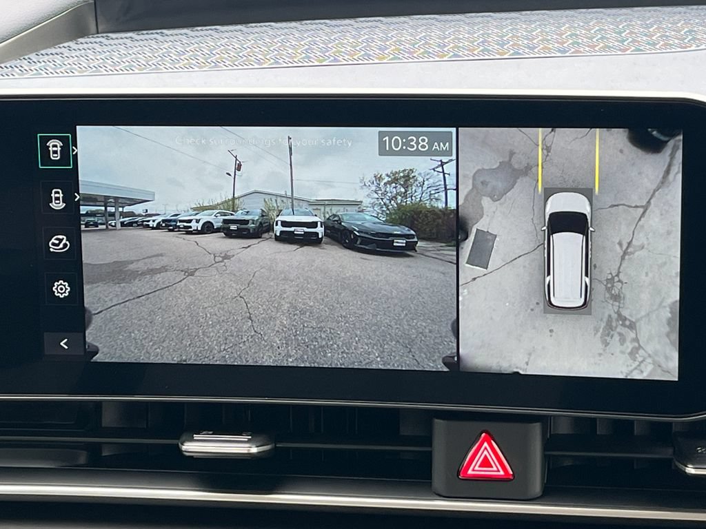 New 2026 Kia Carnival SX w/ SX Dark Edition Package FWD image 31