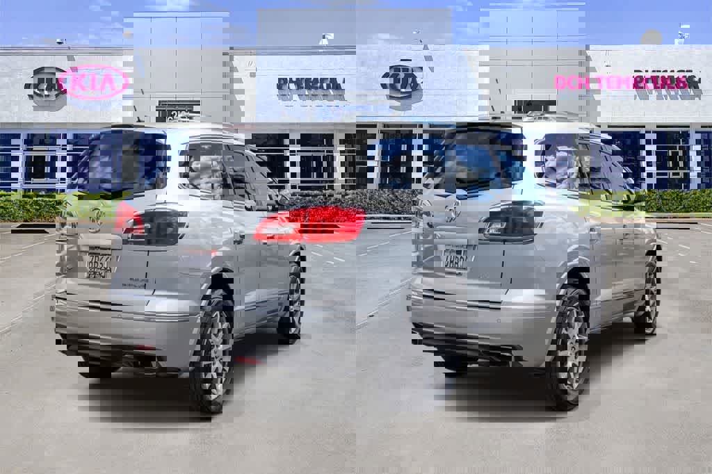 Used 2013 Buick Enclave Leather image 4