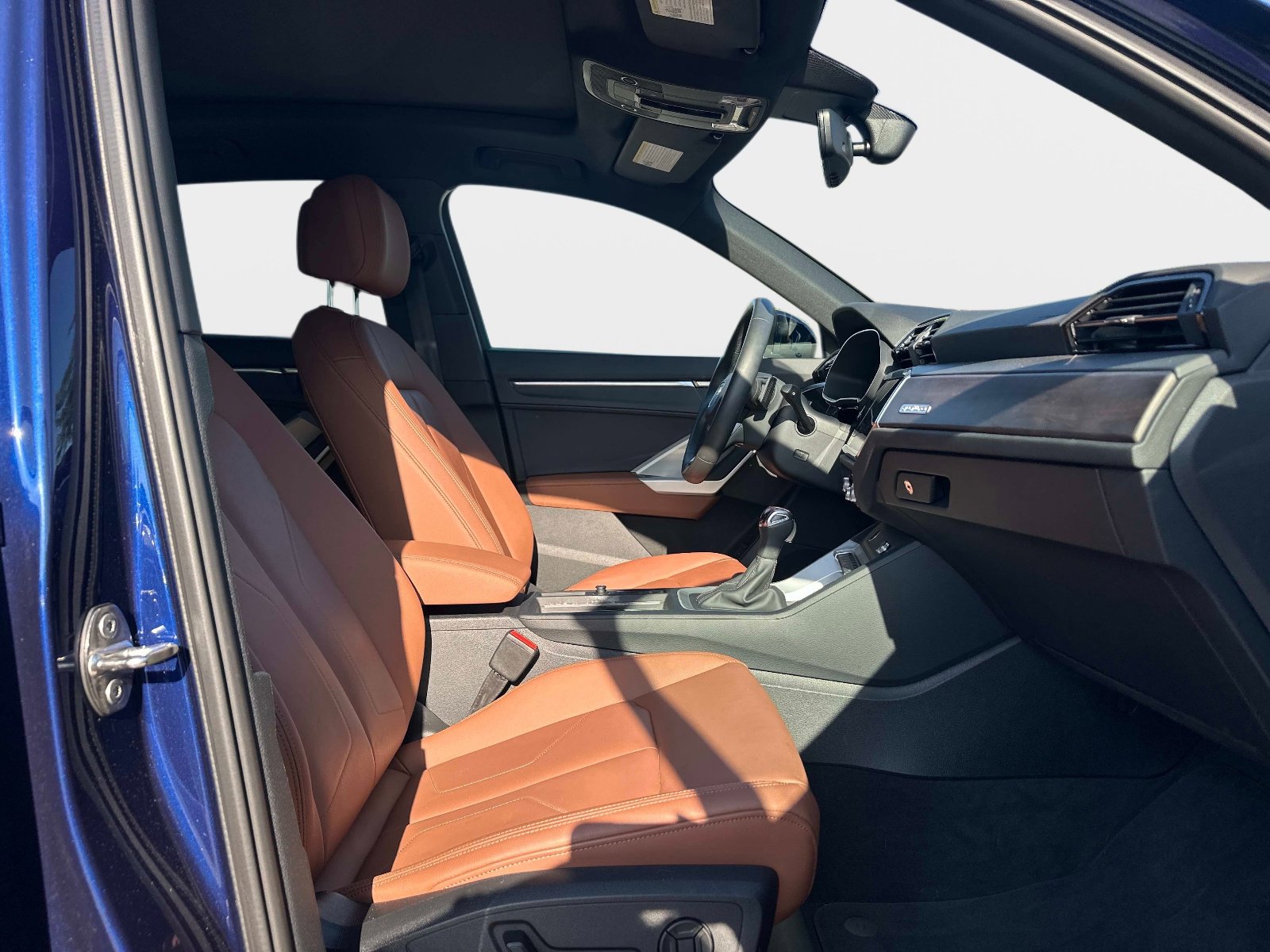 Used 2025 Audi Q3 2.0T Premium Plus w/ Premium Plus Package image 6