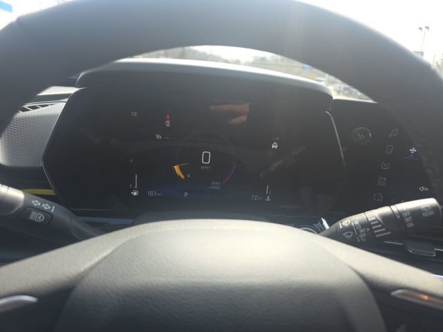 New 2026 Chevrolet Trax ACTIV w/ Sunroof Package image 18