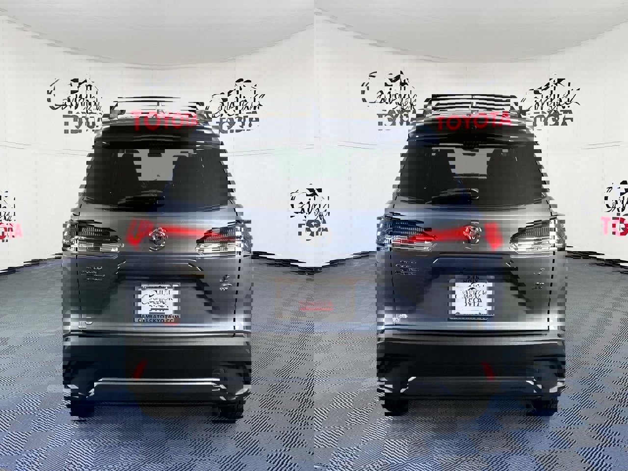 Used 2023 Toyota Corolla Cross LE image 6