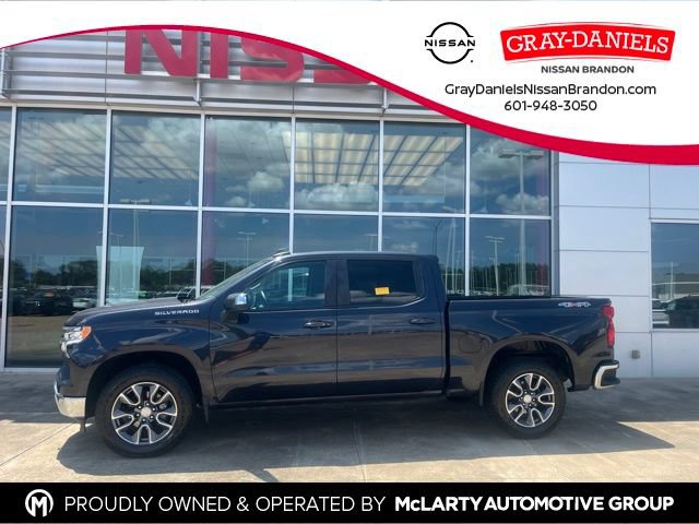 Used 2023 Chevrolet Silverado 1500 LT AWD/4WD image 1