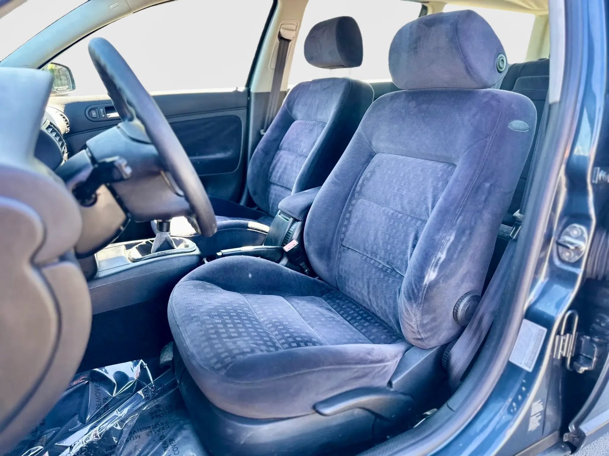 Used 2003 Volkswagen Passat GL FWD image 14