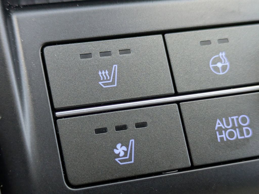 Used 2024 Hyundai Kona Limited image 25