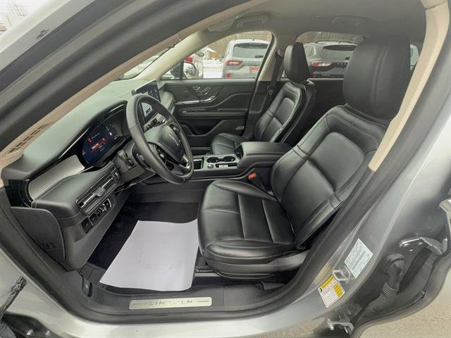 Used 2023 Lincoln Corsair AWD image 22